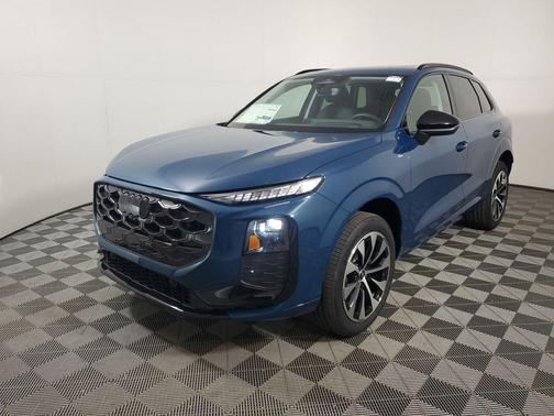 Malpelo Blue Metallic 2026 Audi Q3 TFSI quattro S tronic