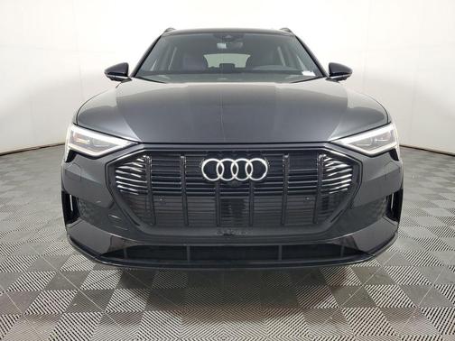 2023 Audi e-tron Premium quattro