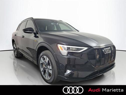 Brilliant Black 2023 Audi e-tron Premium quattro