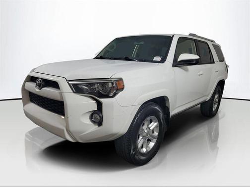 Super White 2018 Toyota 4Runner SR5