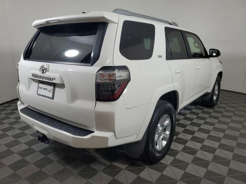 Super White 2018 Toyota 4Runner SR5