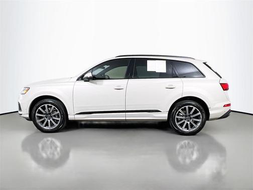 2024 Audi Q7 45 Premium Plus