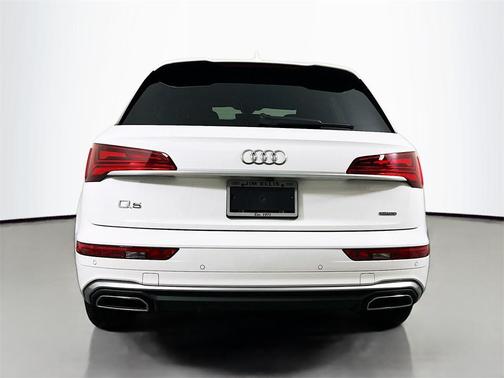 2023 Audi Q5 45 S line Prestige