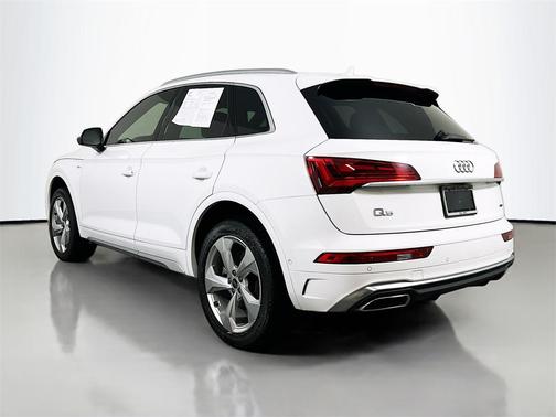 2023 Audi Q5 45 S line Prestige