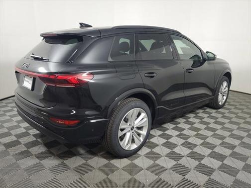2025 Audi Q6 e-tron Premium