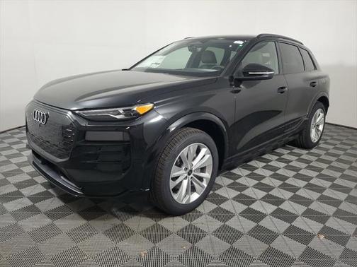 2025 Audi Q6 e-tron Premium