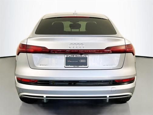 2022 Audi e-tron Sportback S line Prestige