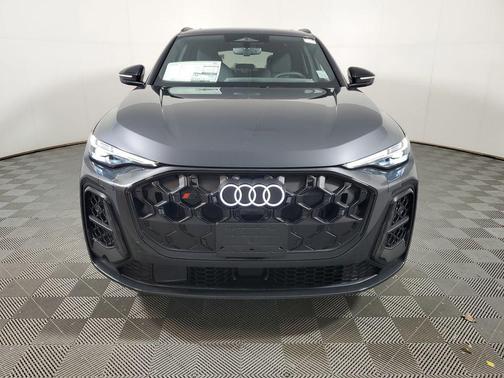 Tambora Gray Metallic 2026 Audi SQ5 3.0T Premium Plus