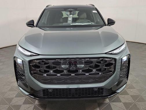 Sage Green Metallic 2026 Audi Q3 TFSI quattro S tronic