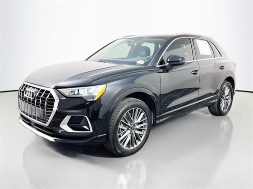 2022 Audi Q3 40 Premium