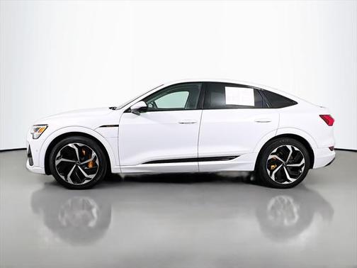 2022 Audi e-tron Sportback S line Premium Plus