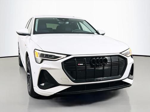 2022 Audi e-tron Sportback S line Premium Plus