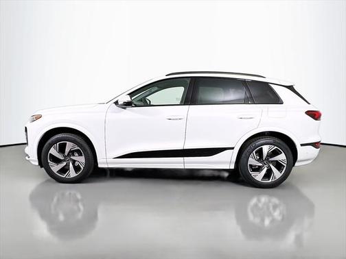 2025 Audi Q6 e-tron Premium Plus quattro