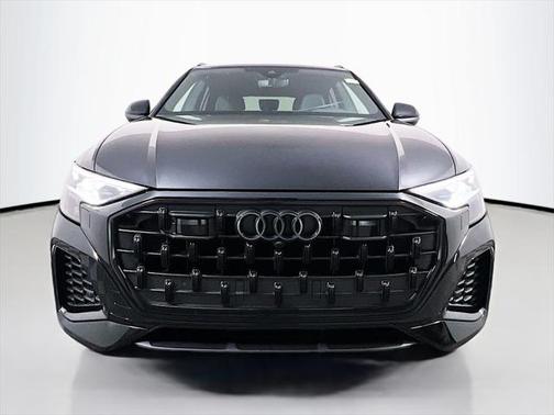 2025 Audi Q8 55 Premium Plus