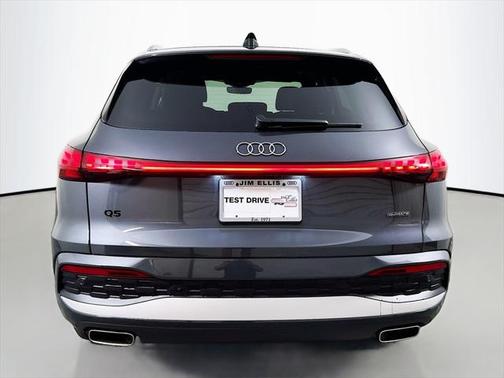 2025 Audi Q5 Premium Plus