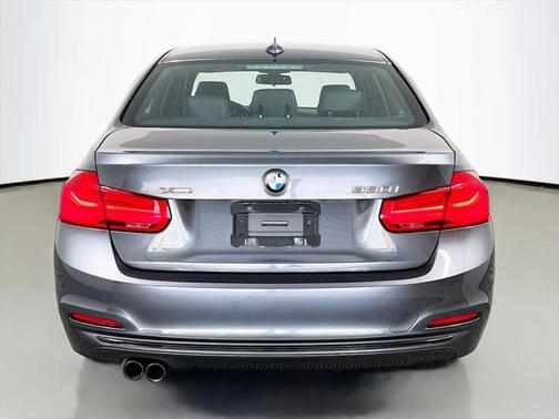 2018 BMW 330 xDrive