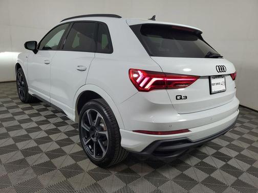 2025 Audi Q3 45 S line Premium Plus