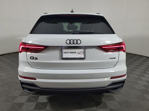 2025 Audi Q3 45 S line Premium Plus
