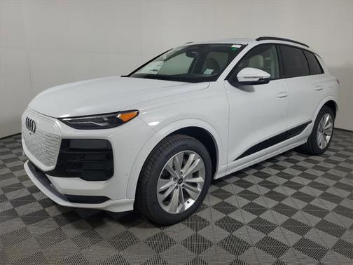 2025 Audi Q6 e-tron Premium