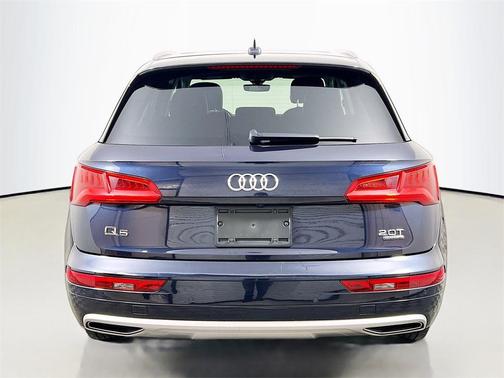 2018 Audi Q5 2.0T Tech Premium