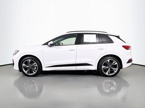 2024 Audi Q4 e-tron Premium Plus 55 quattro