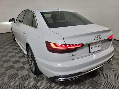 Glacier White Metallic 2020 Audi A4 40 Premium