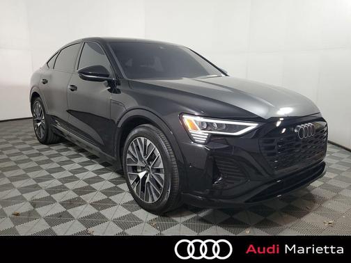 2024 Audi Q8 e-tron Premium Plus