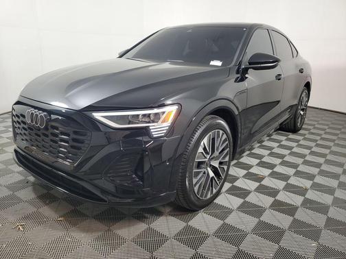 2024 Audi Q8 e-tron Premium Plus