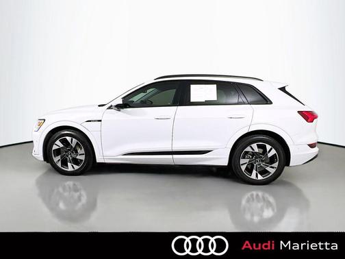 2022 Audi e-tron Premium