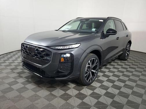 Daytona Gray Pearl Effect 2026 Audi Q3 TFSI quattro S tronic