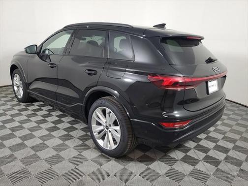 2025 Audi Q6 e-tron Premium