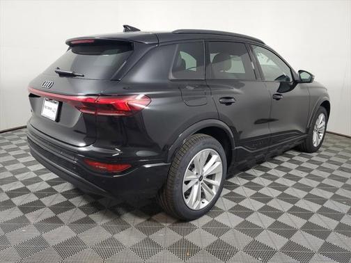 2025 Audi Q6 e-tron Premium