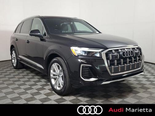 Mythos Black Metallic 2025 Audi Q7 55 Premium Plus