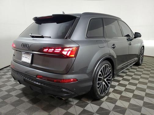 2026 Audi SQ7 4.0T Prestige