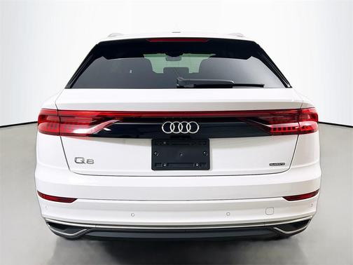 2023 Audi Q8 55 Premium Plus