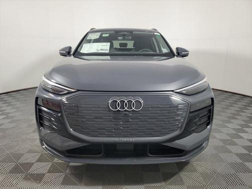 2025 Audi Q6 e-tron Premium Plus quattro