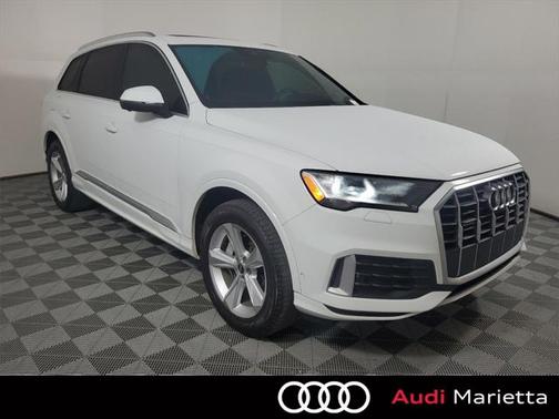 2021 Audi Q7 45 Premium