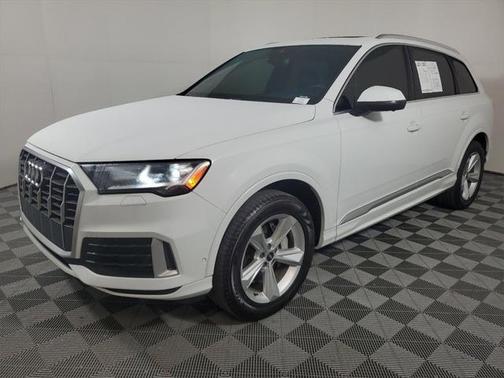 2021 Audi Q7 45 Premium