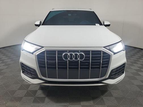 2021 Audi Q7 45 Premium