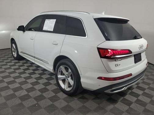 2021 Audi Q7 45 Premium