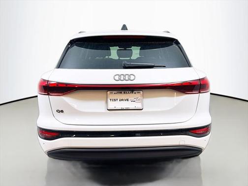 2025 Audi Q6 e-tron Premium