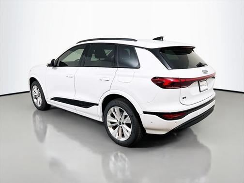 2025 Audi Q6 e-tron Premium