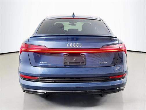2022 Audi e-tron Sportback S line Prestige