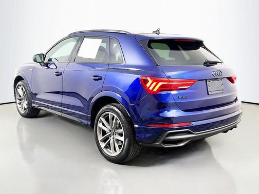 2023 Audi Q3 Premium 45 TFSI S line quattro Tiptronic
