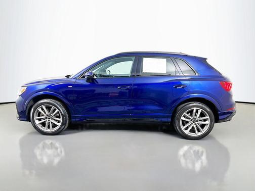 2023 Audi Q3 Premium 45 TFSI S line quattro Tiptronic