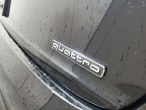 Black Metallic 2023 Audi Q8 55 Premium Plus