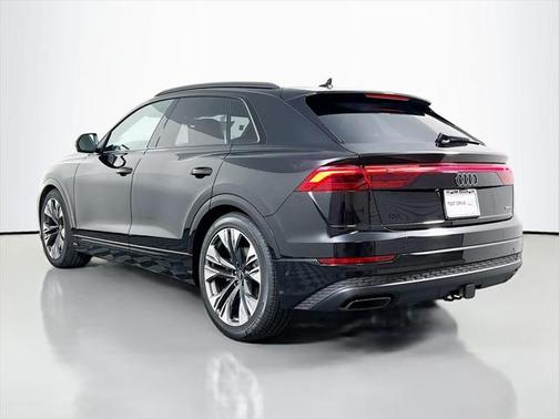 2025 Audi Q8 55 Prestige