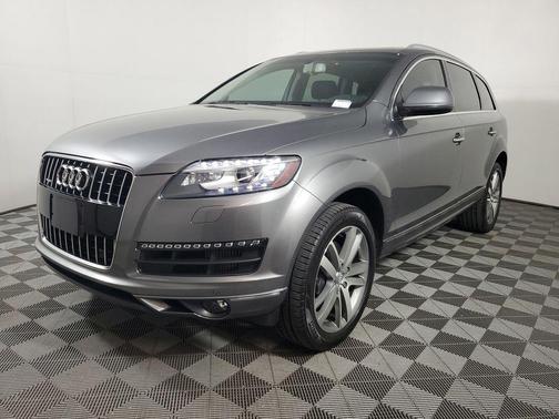 Graphite Gray Metallic 2015 Audi Q7 3.0 TDI Premium Plus