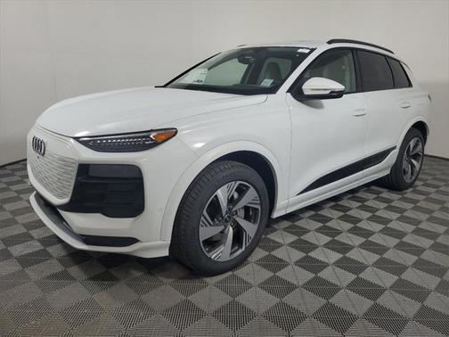 2025 Audi Q6 e-tron Premium Plus quattro