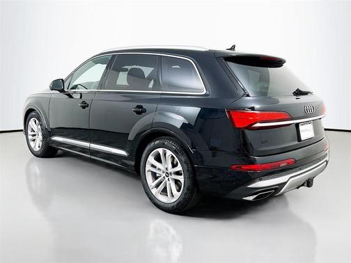 2026 Audi Q7 55 Premium Plus